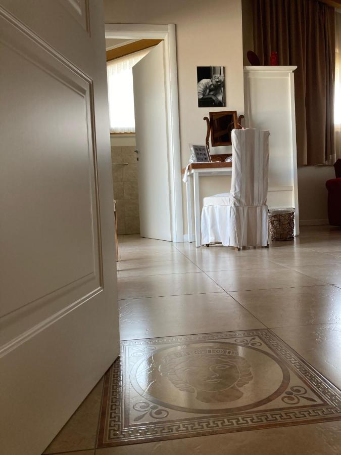 Massoni Bed And Breakfast ペスキエーラ・デル・ガルダ エクステリア 写真