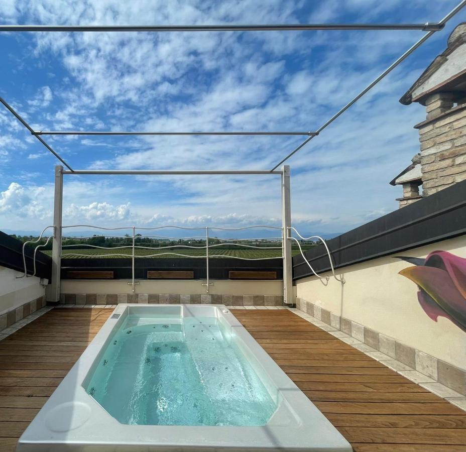 Massoni Bed And Breakfast ペスキエーラ・デル・ガルダ エクステリア 写真